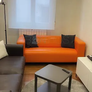 https://santuchu-apartamento-urbano-comodo-y-funcional.bilbaohotelsspain.com